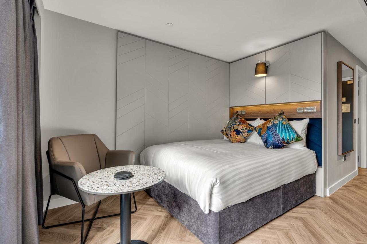 Roomzzz EDI Exteriér fotografie