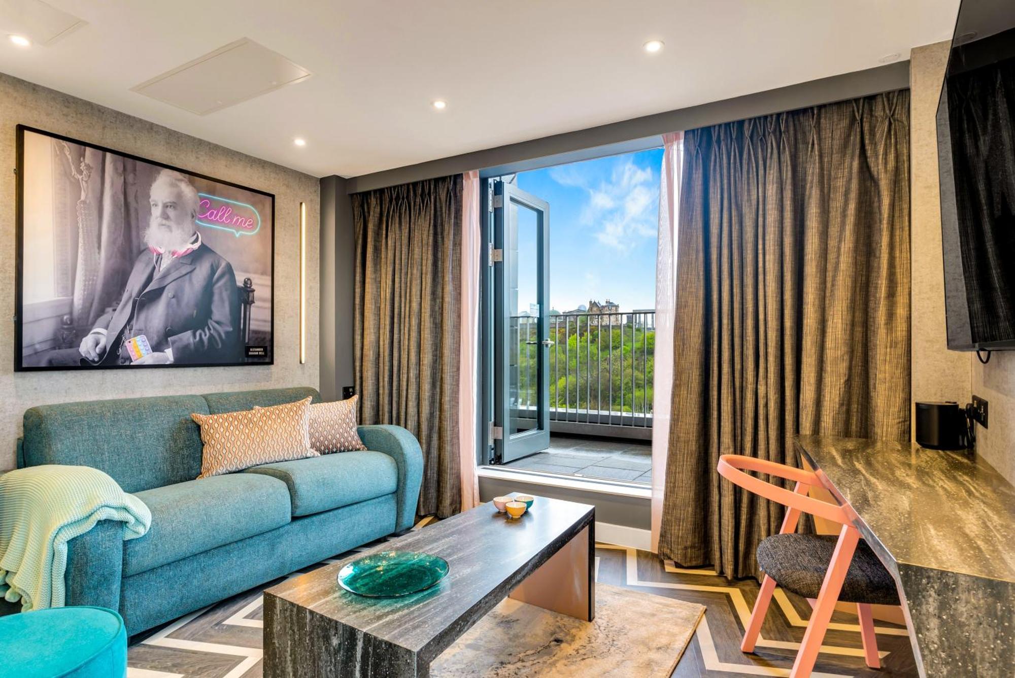 Roomzzz EDI Exteriér fotografie