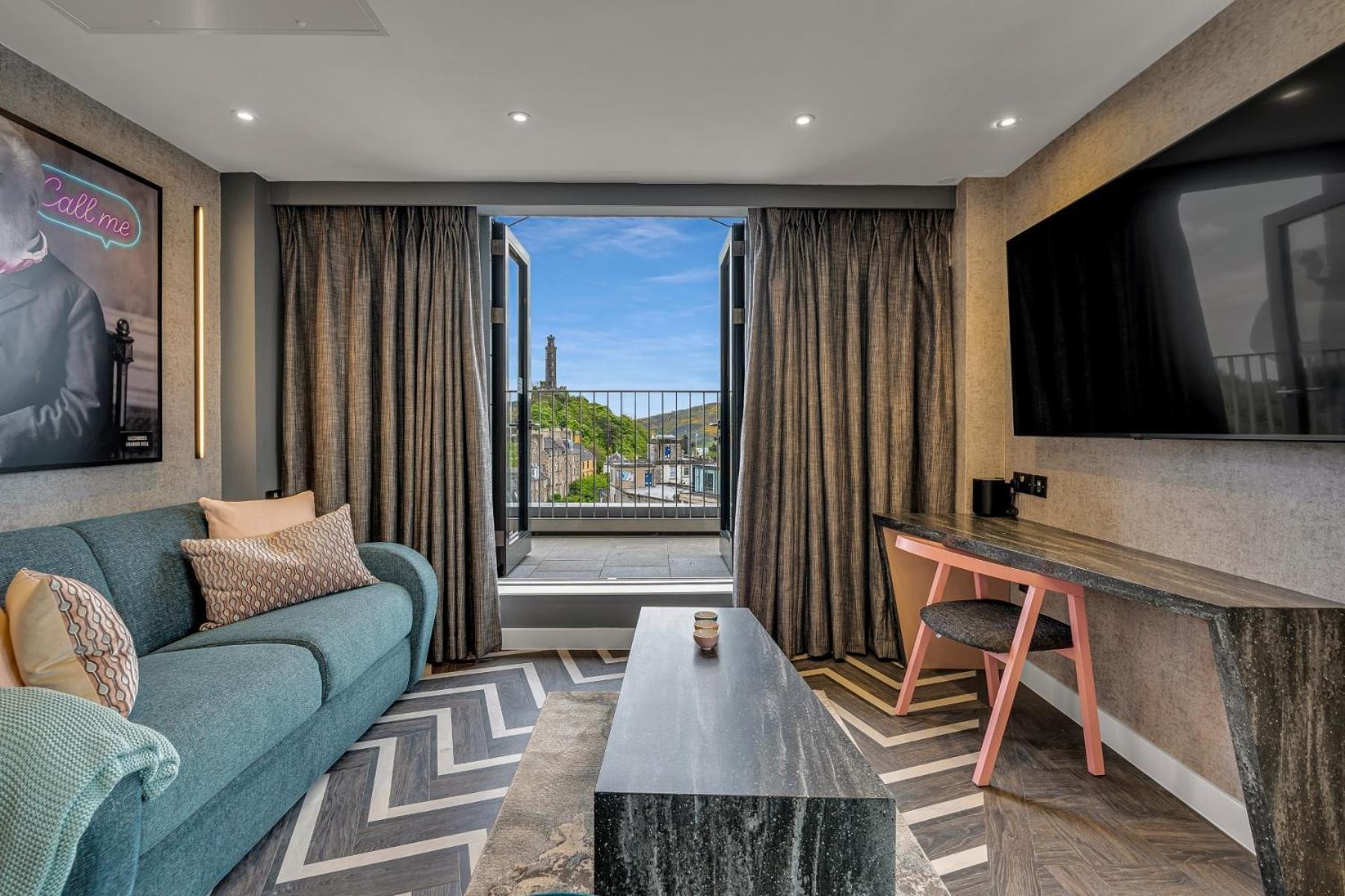 Roomzzz EDI Exteriér fotografie