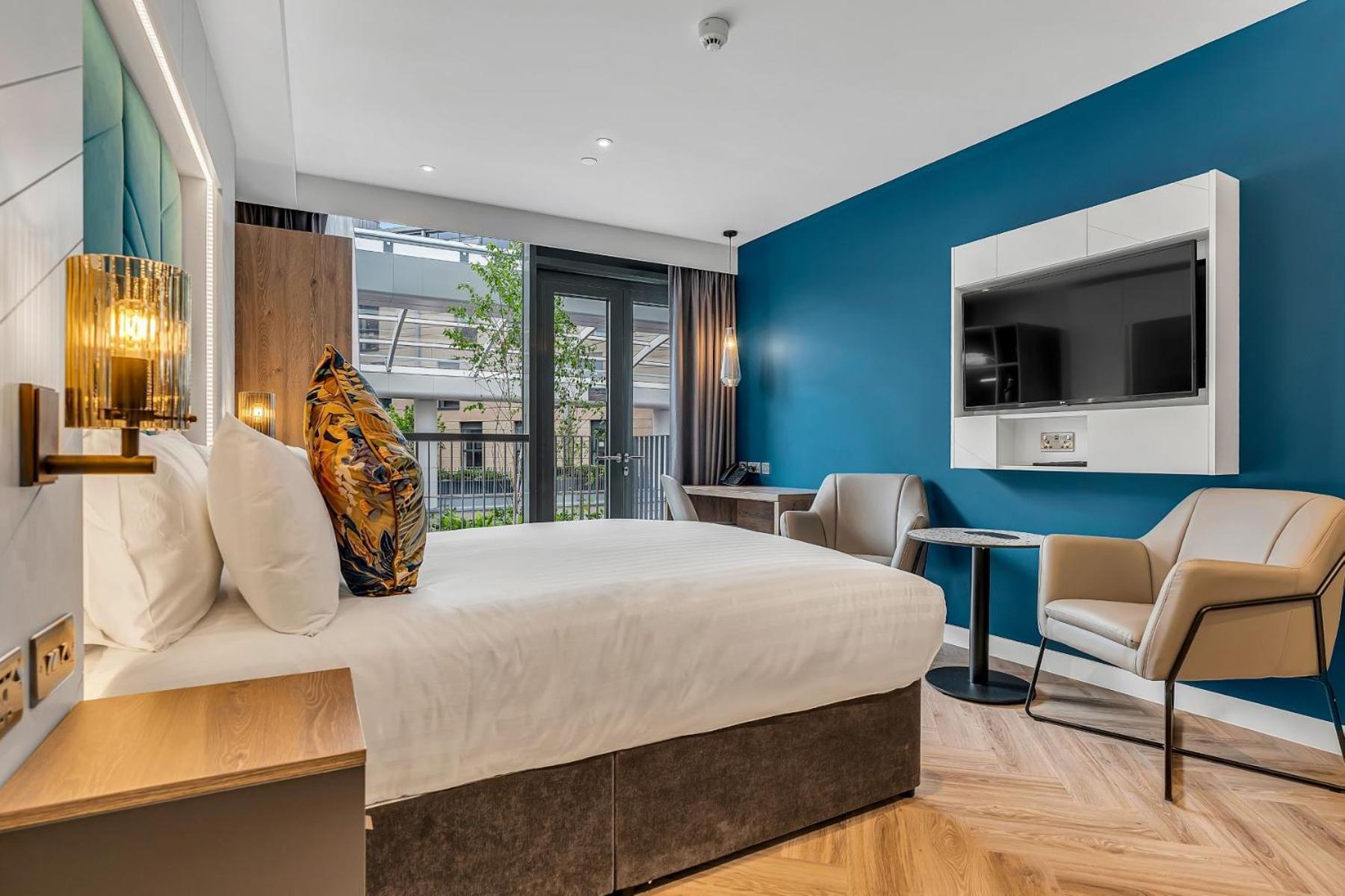 Roomzzz EDI Exteriér fotografie